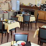 Bristol Hotel 3*